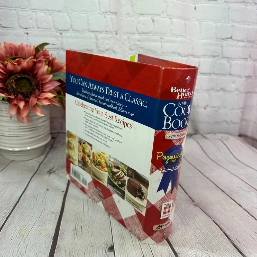 Better Homes And Gardens good preowned